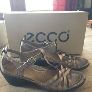Ecco Sandals in Soft Metalic Color